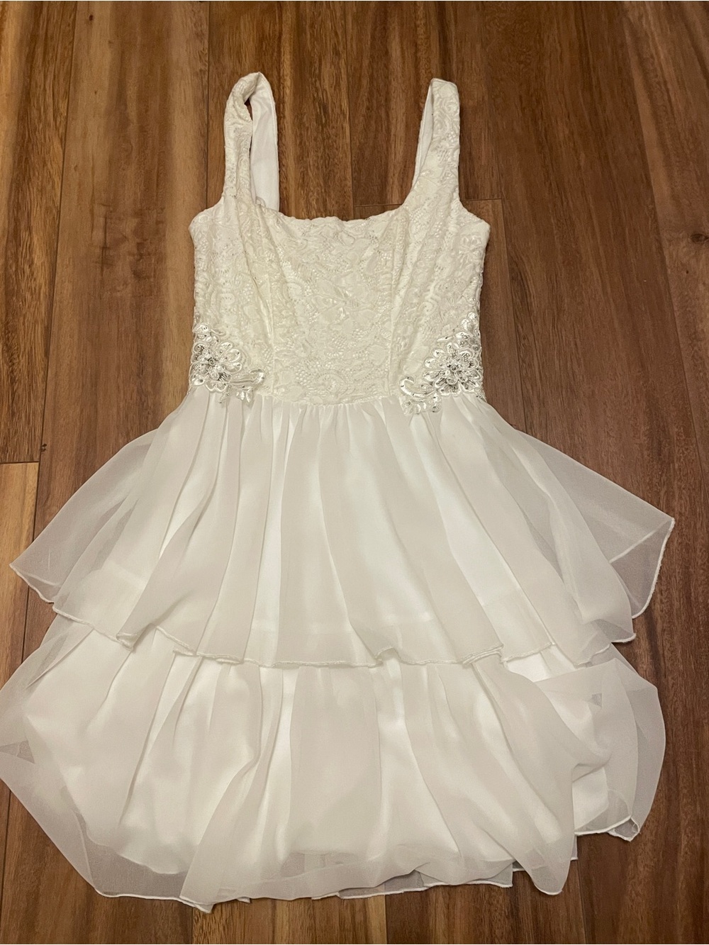Women’s White Square Neck Layered Lace-Detailed Dress (size 0)